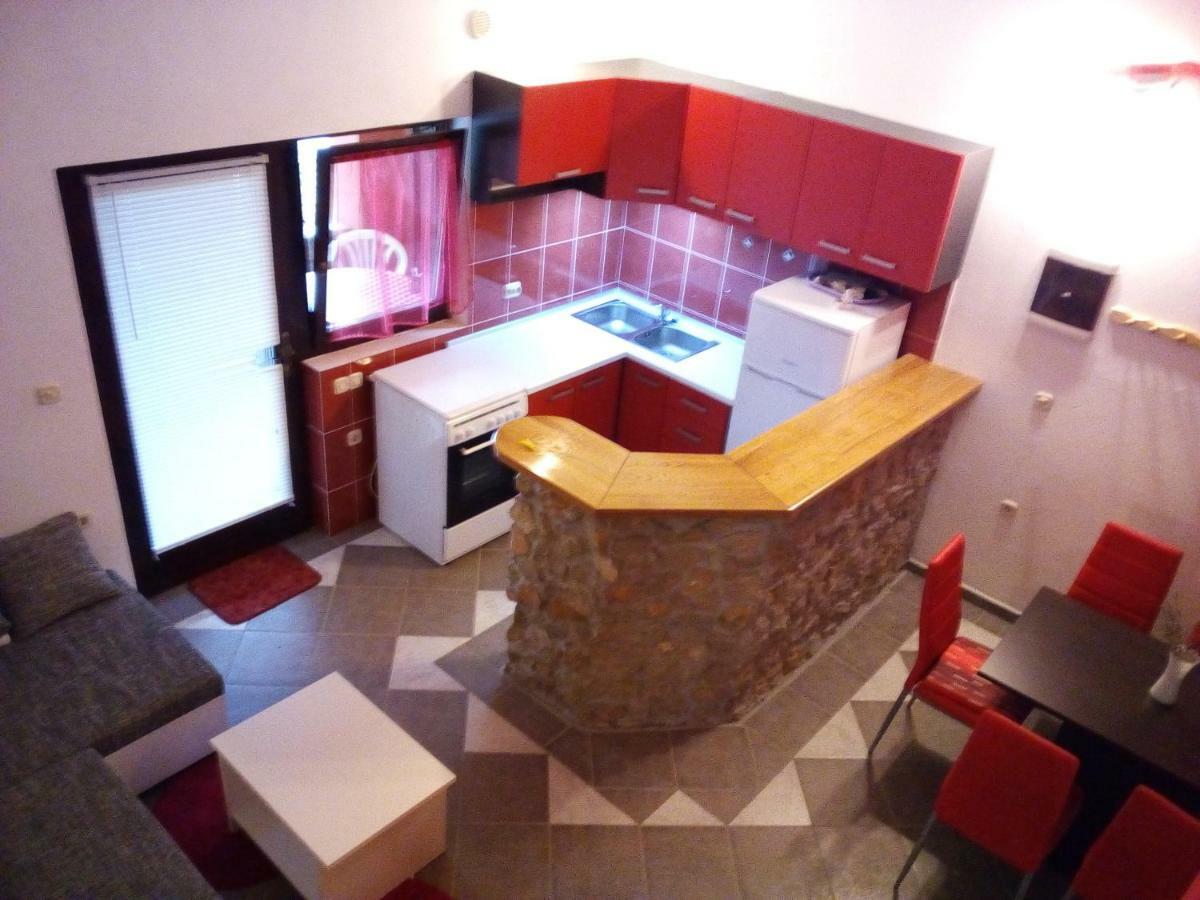 Studio Apartman Hrast Seline ภายนอก รูปภาพ