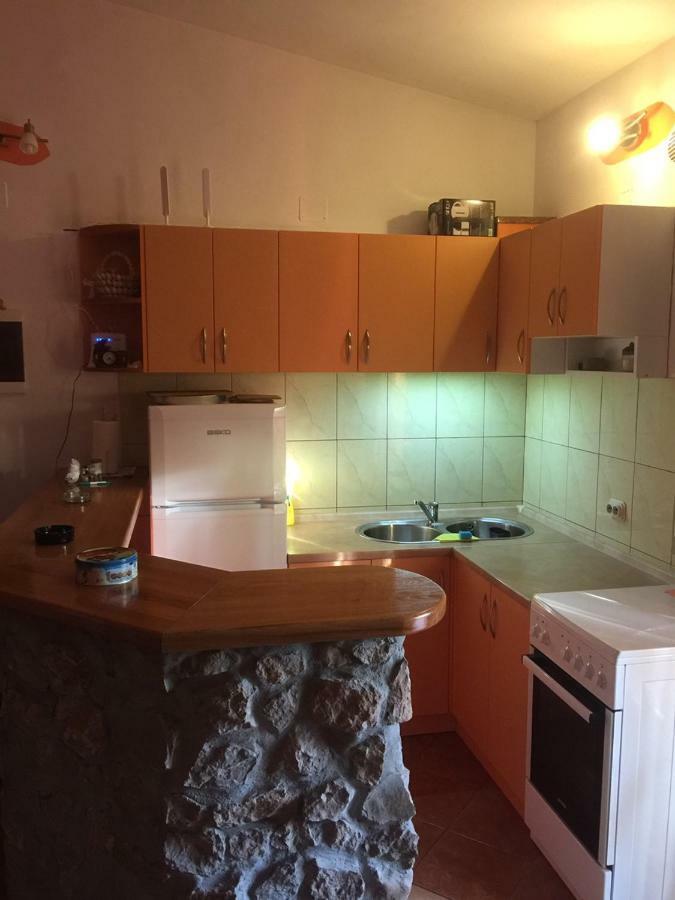 Studio Apartman Hrast Seline ภายนอก รูปภาพ
